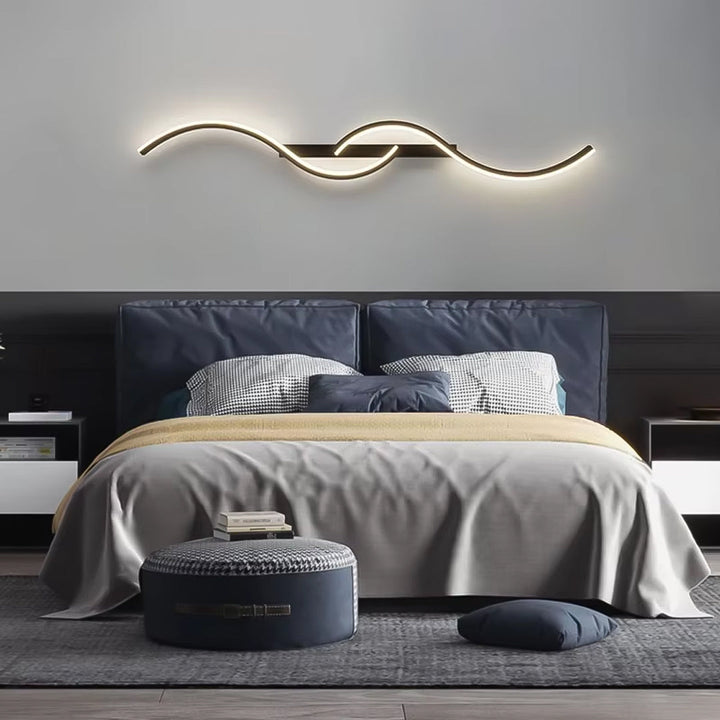 AURORA™ Gewellte Wandleuchte